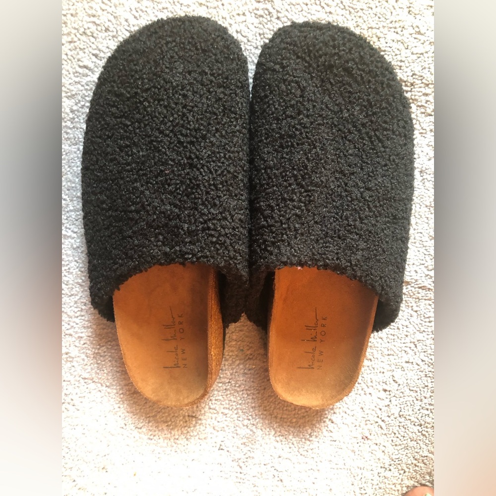 New Nicole Miller Black Faux Sheepskin Mules Sz 8